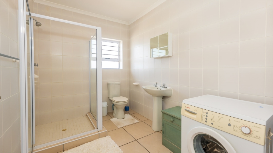 3 Bedroom Property for Sale in Struisbaai Western Cape